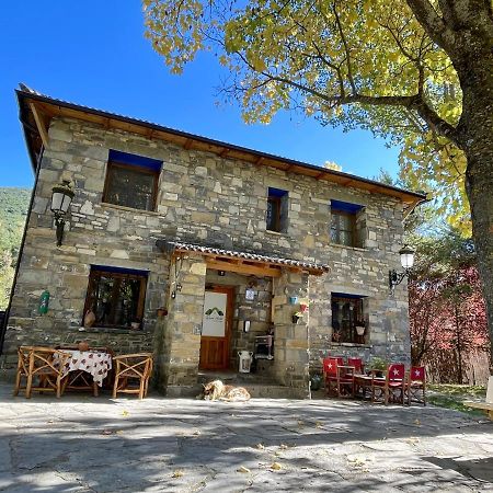 Rural Hostel Dos Lucas Oros Bajo Екстер'єр фото
