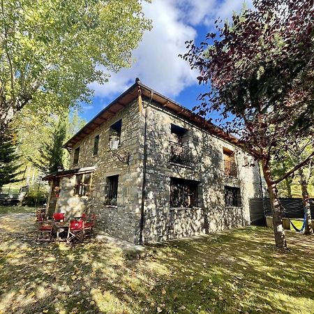 Rural Hostel Dos Lucas Oros Bajo Екстер'єр фото