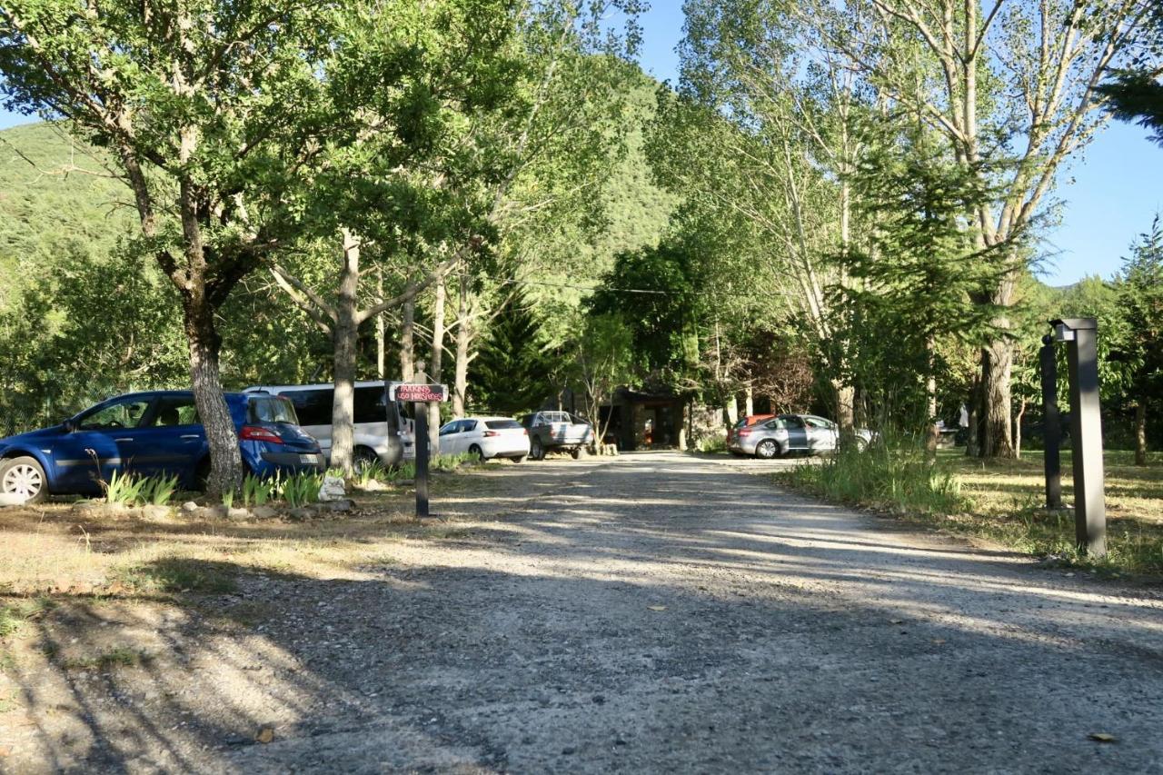 Rural Hostel Dos Lucas Oros Bajo Екстер'єр фото