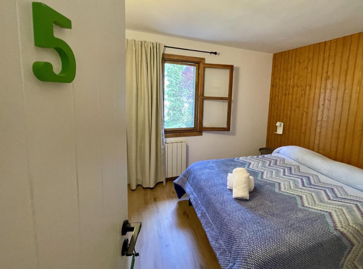 Rural Hostel Dos Lucas Oros Bajo Екстер'єр фото