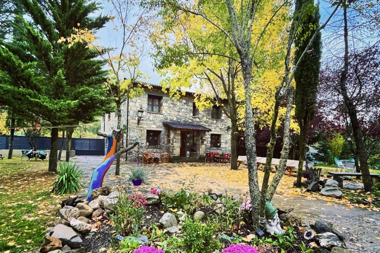 Rural Hostel Dos Lucas Oros Bajo Екстер'єр фото