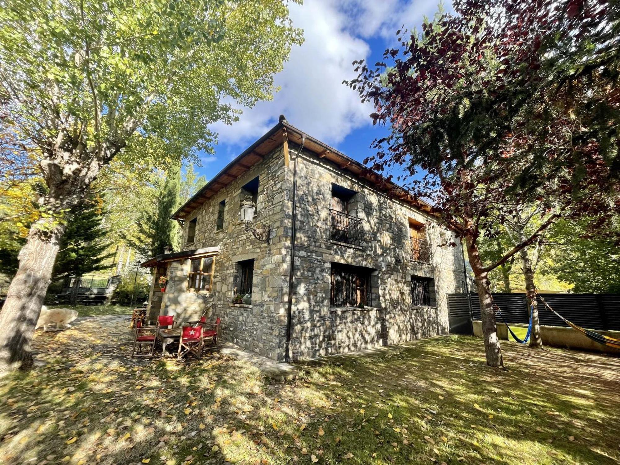 Rural Hostel Dos Lucas Oros Bajo Екстер'єр фото