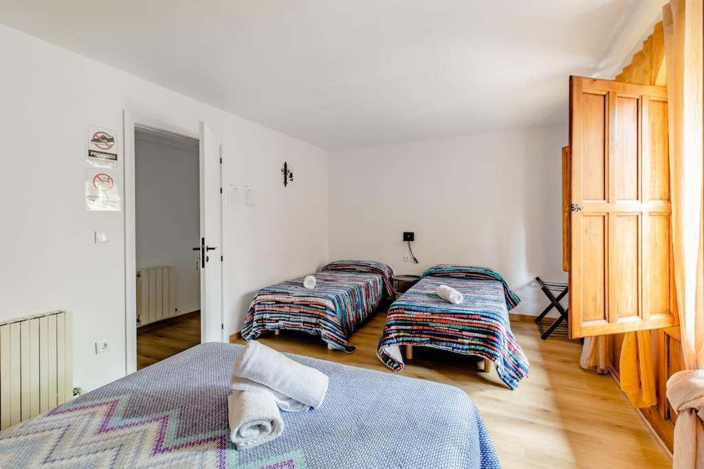 Rural Hostel Dos Lucas Oros Bajo Екстер'єр фото