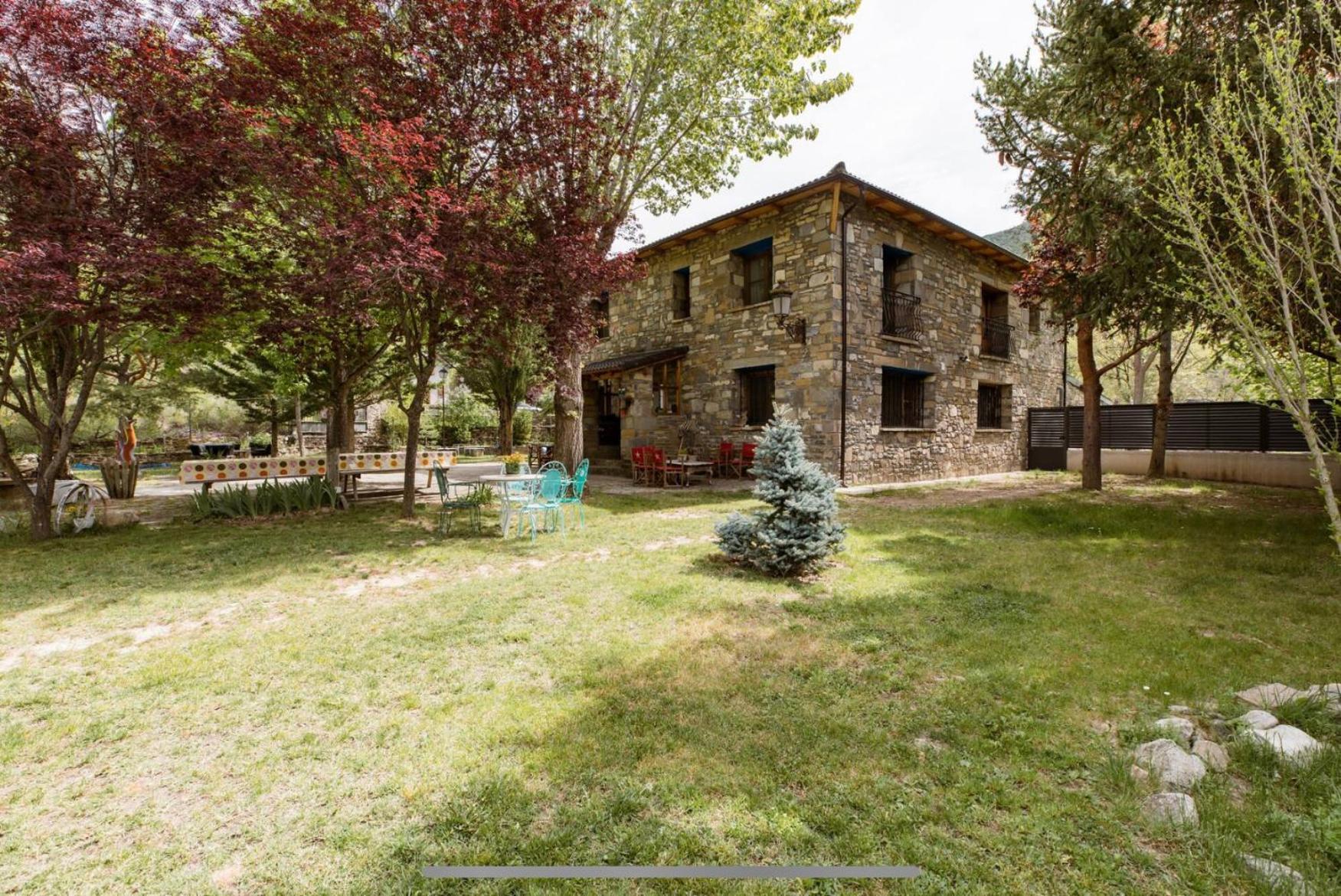 Rural Hostel Dos Lucas Oros Bajo Екстер'єр фото
